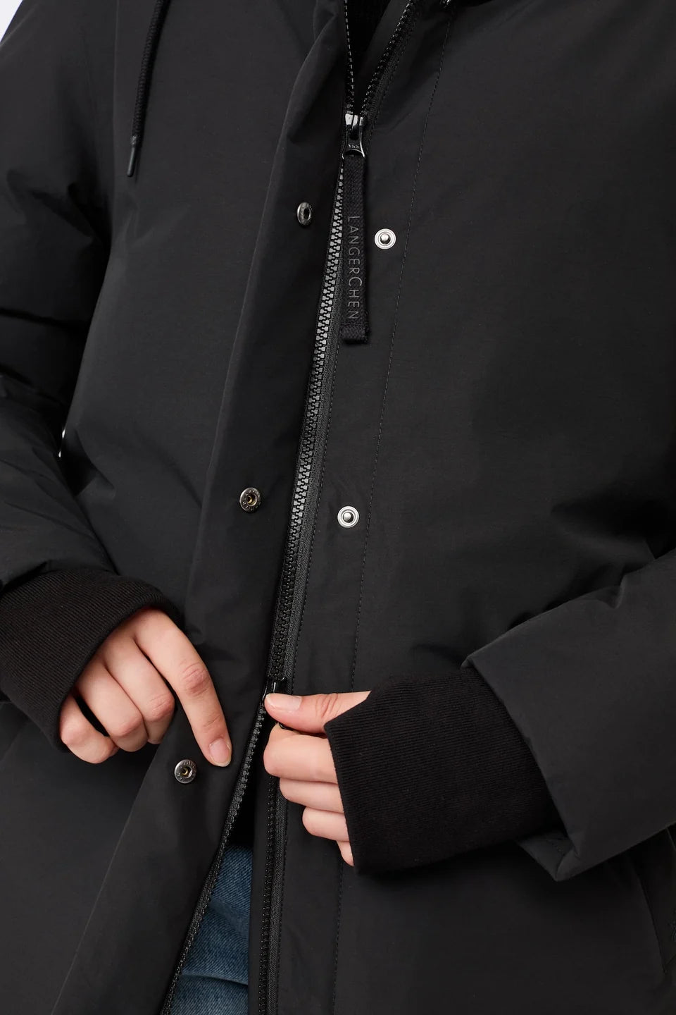 lange jacke mit kapuze und eco daune black (PA092CN08)