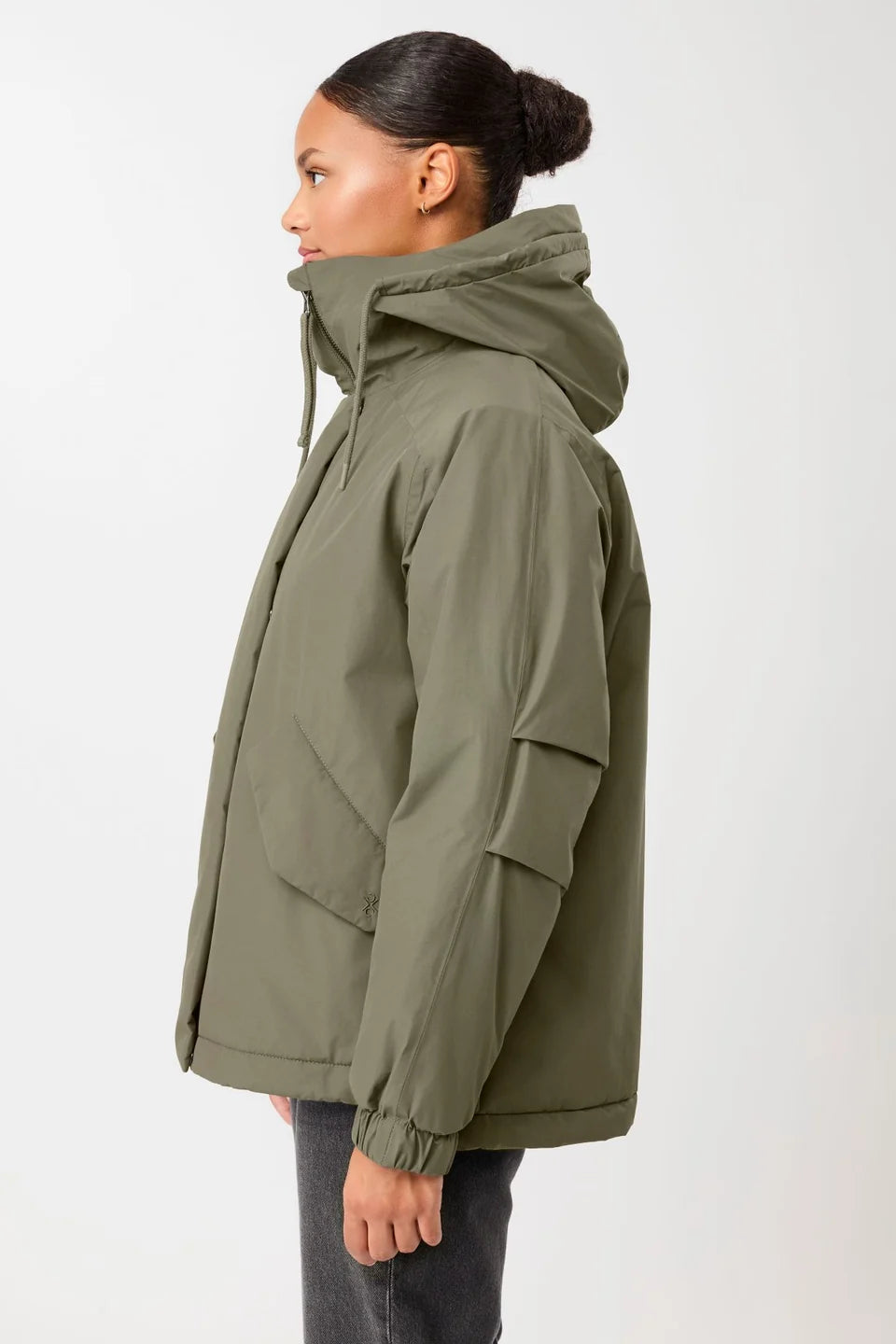 wattierter kurzparka in lockerem volumen sencha (PA156CN08)