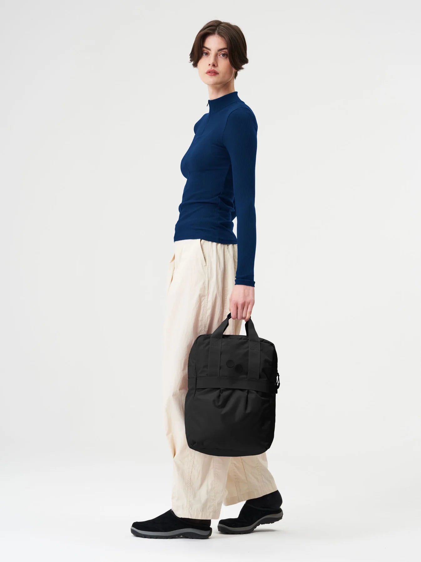 rucksack kute rooted black