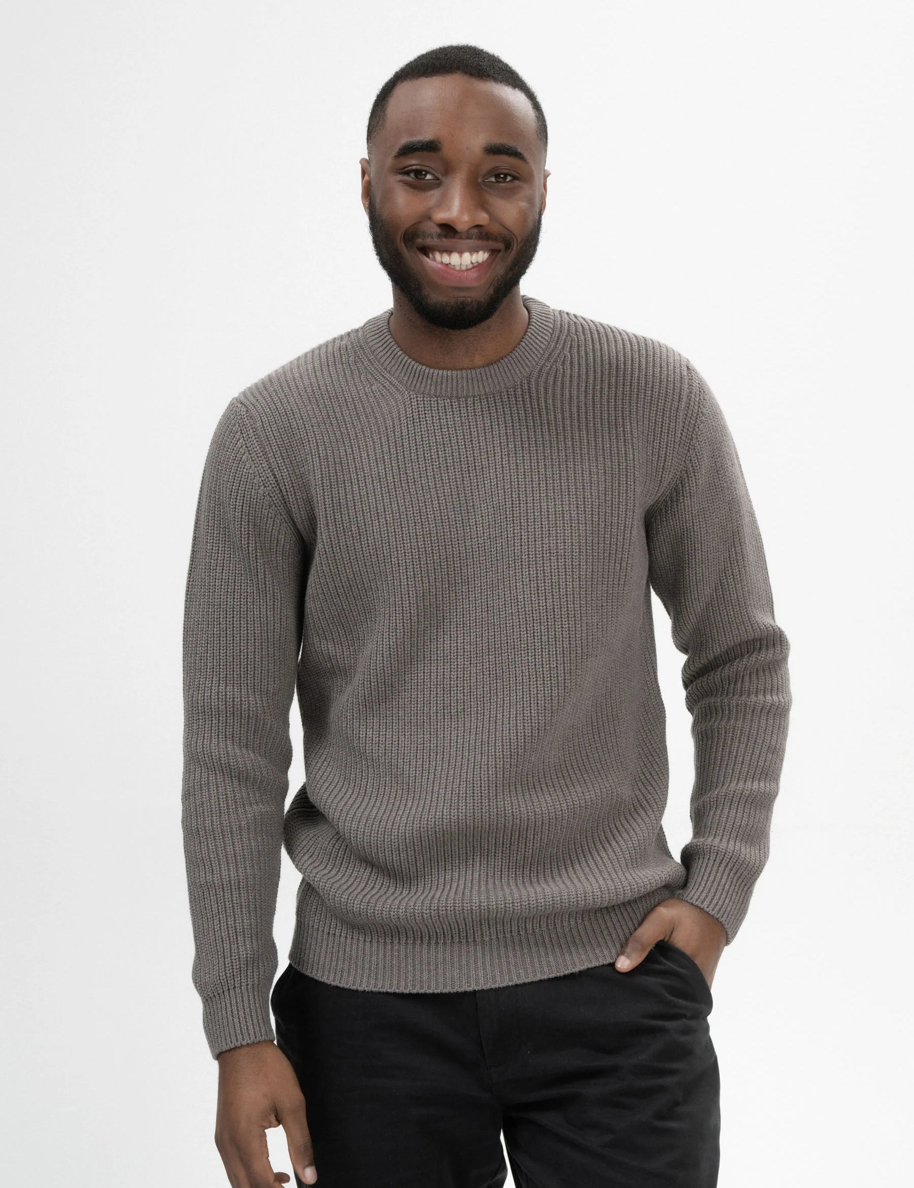 Ravi-men-rib-knit-jumper-bear-blend-01_jpg.webp