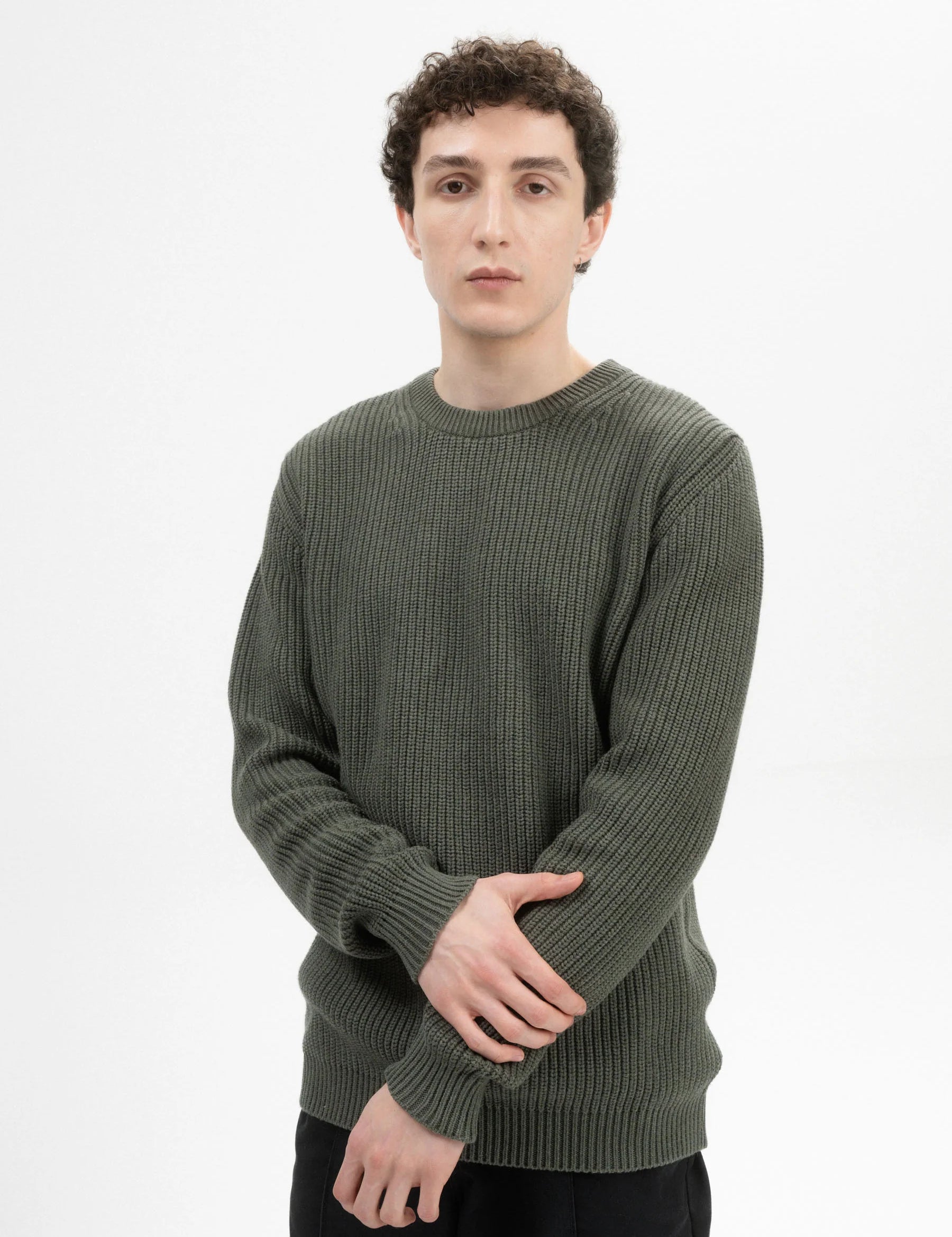 Ravi-men-rib-knit-jumper-green-blend-01_jpg.webp