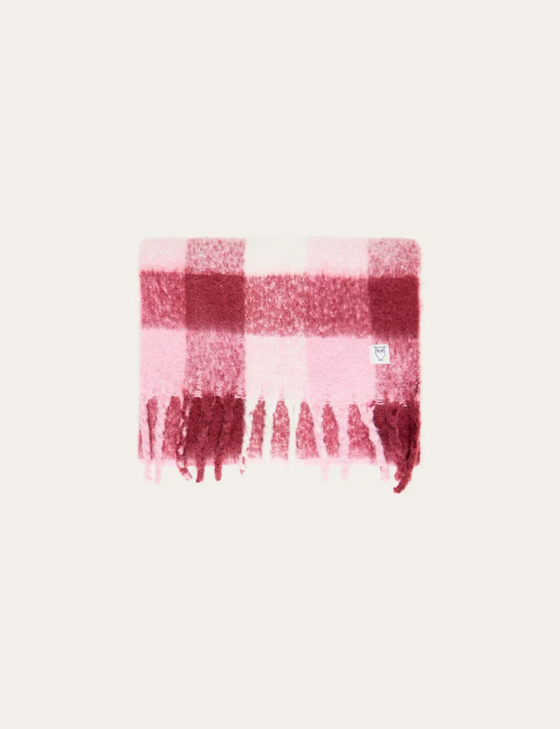 Recycled_fringe_scarf-Scarfs-4220002-7011_Red_check_800x_jpg.webp
