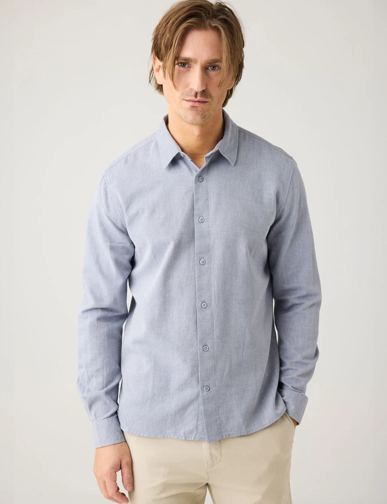 Regular_fit_light_twill_shirt_-_GOTS_Vegan-Shirts-1090144-1226_Vintage_Indigo_1350x1800_jpg.webp
