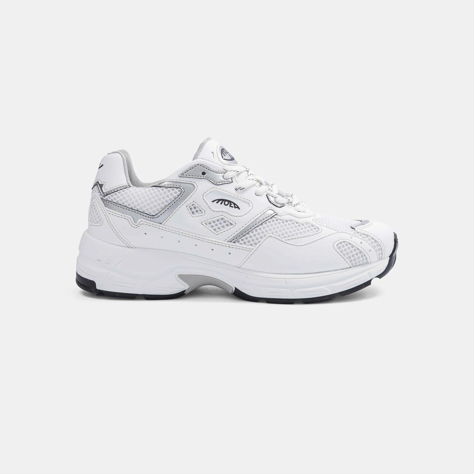 sneaker rush - white & silver - apple