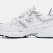 sneaker rush - white & silver - apple
