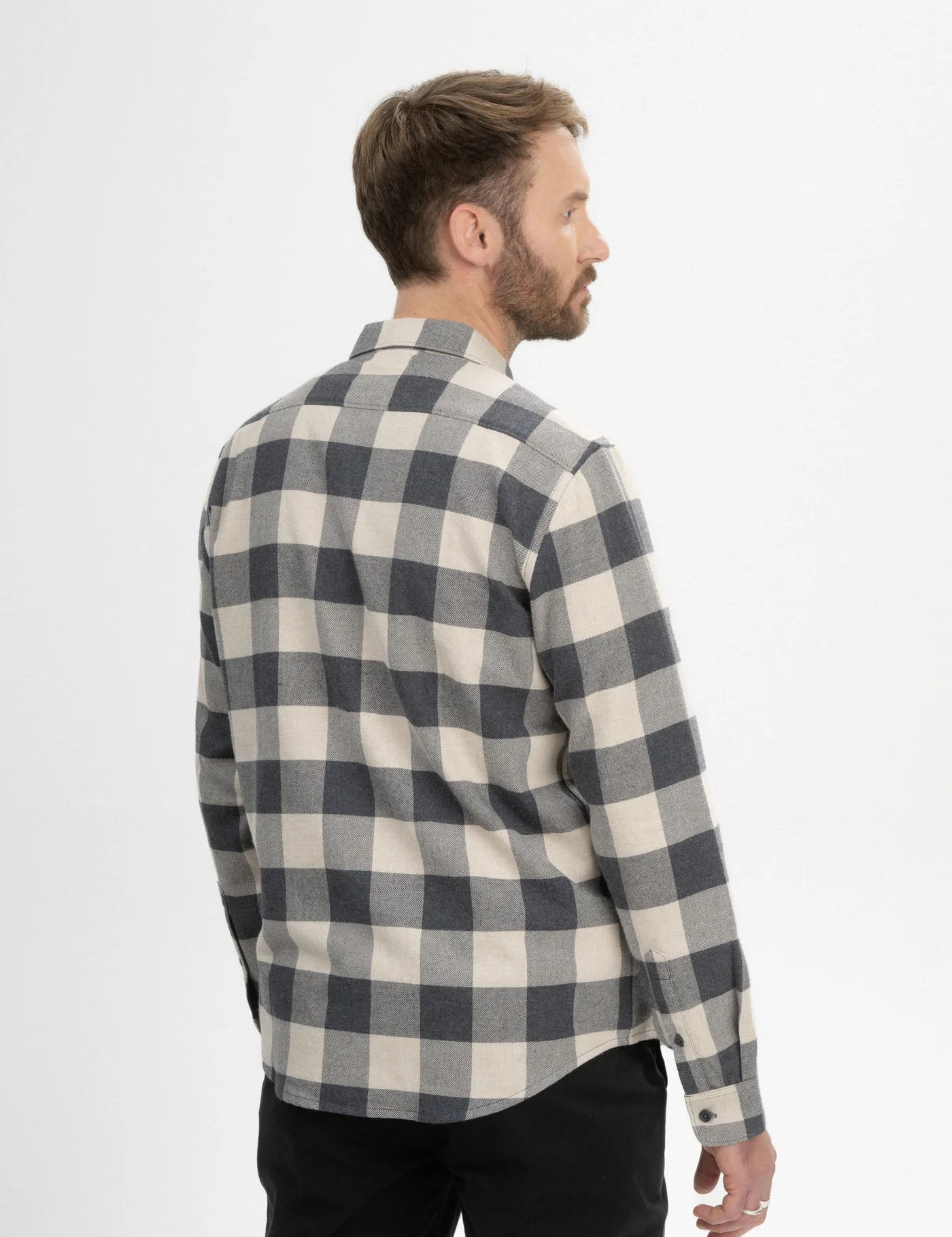 Sahel-men-flanell-shirt-anthracite-blend-check-02_jpg.webp