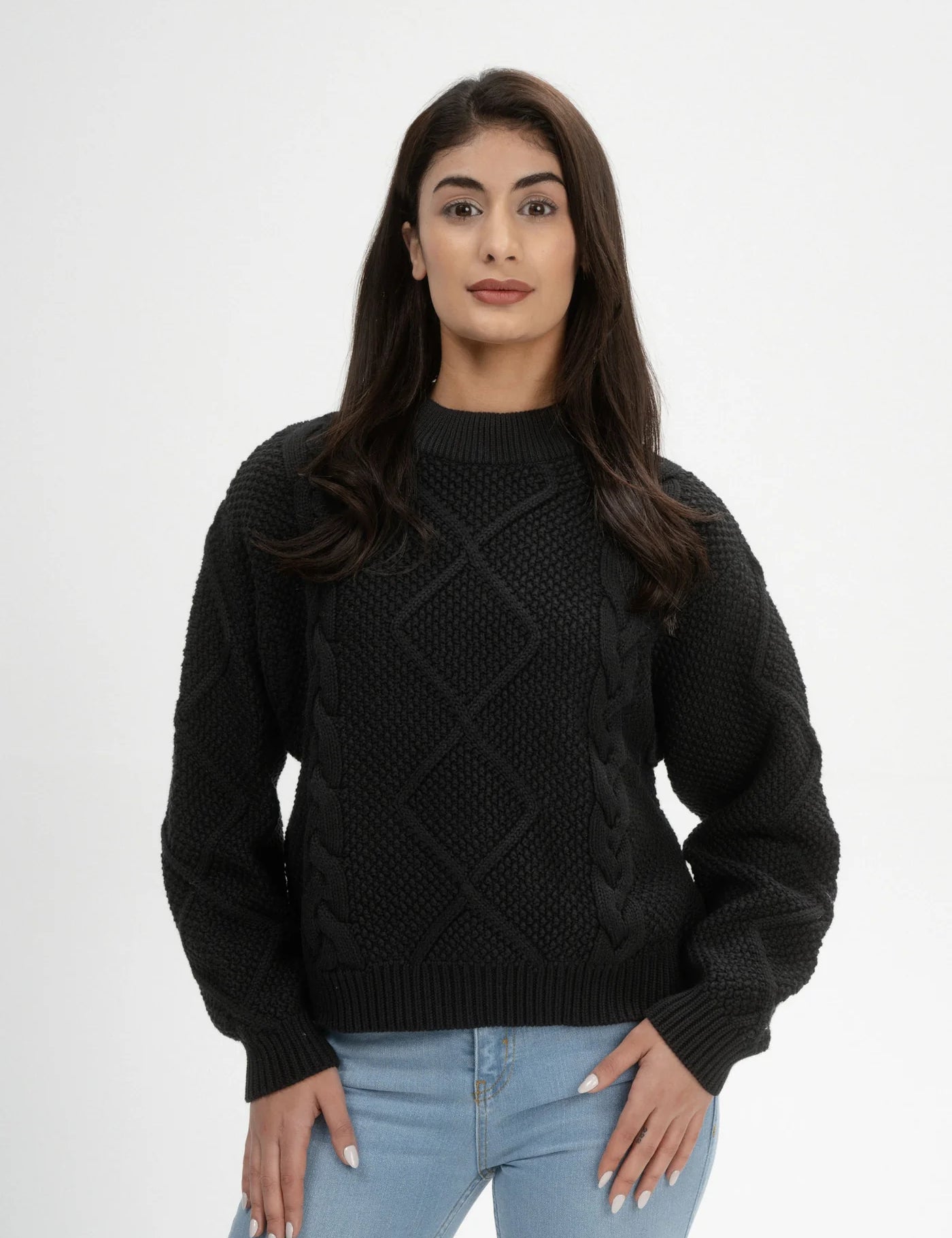 Samaira-women-cable-knit-jumper-black-01_jpg.webp