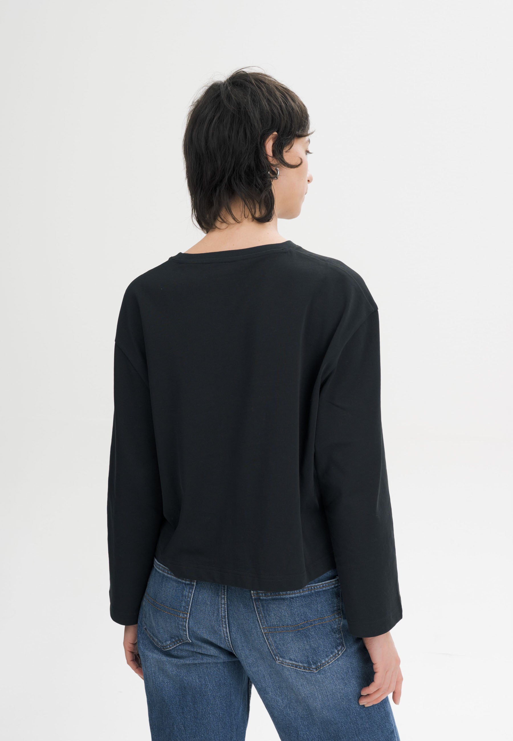 sangeetha heavy oversized longsleeeve schwarz
