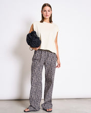 t-shirt ovar buttermilk