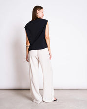 t-shirt ovar black