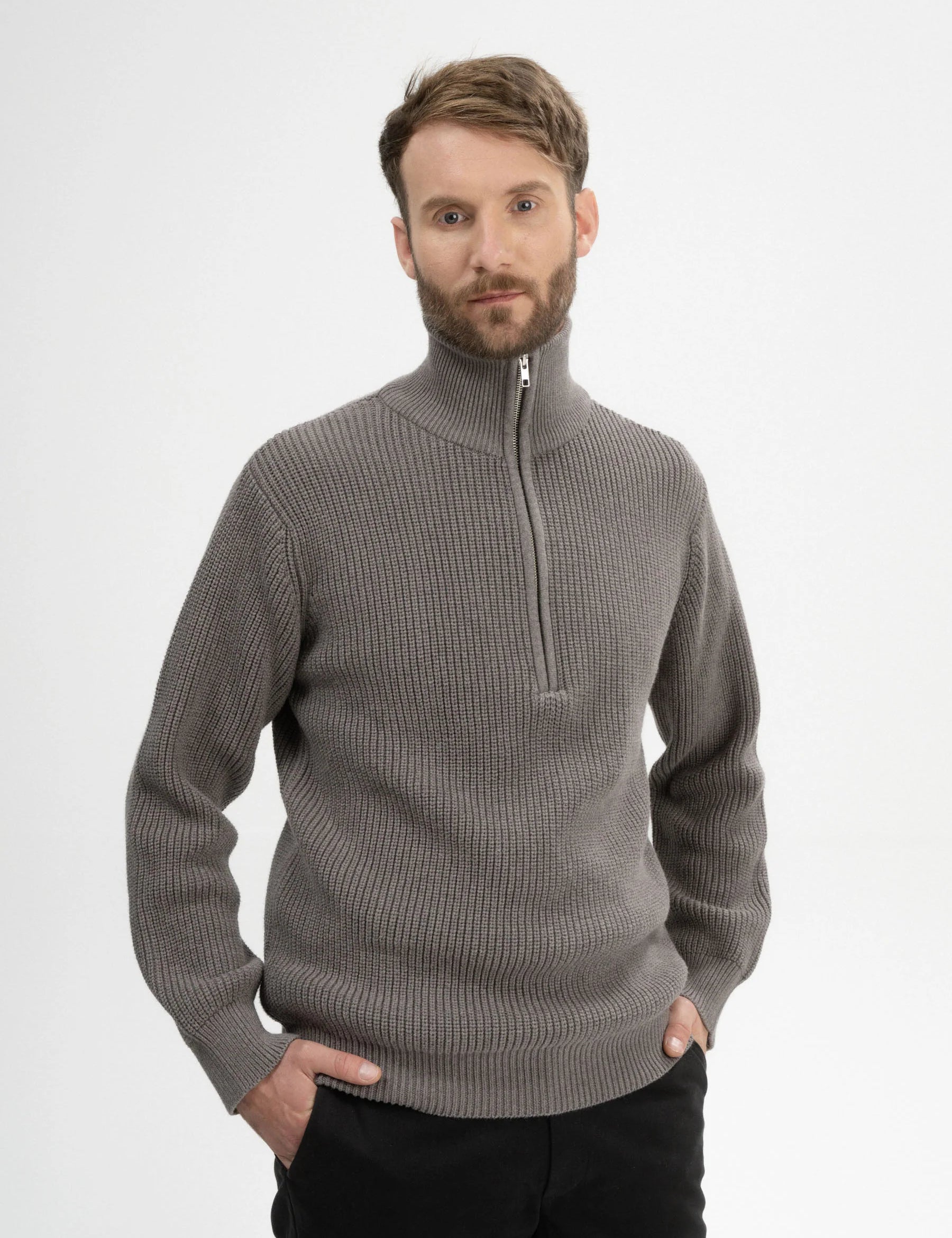 Udai-men-rib-knit-troyer-bear-blend-01_1174eac4-9d21-4b62-bd04-1811b57ed546_jpg.webp