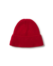 red amor beanie