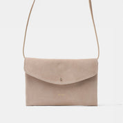 cute clutch suede caramelo
