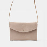 cute clutch suede caramelo