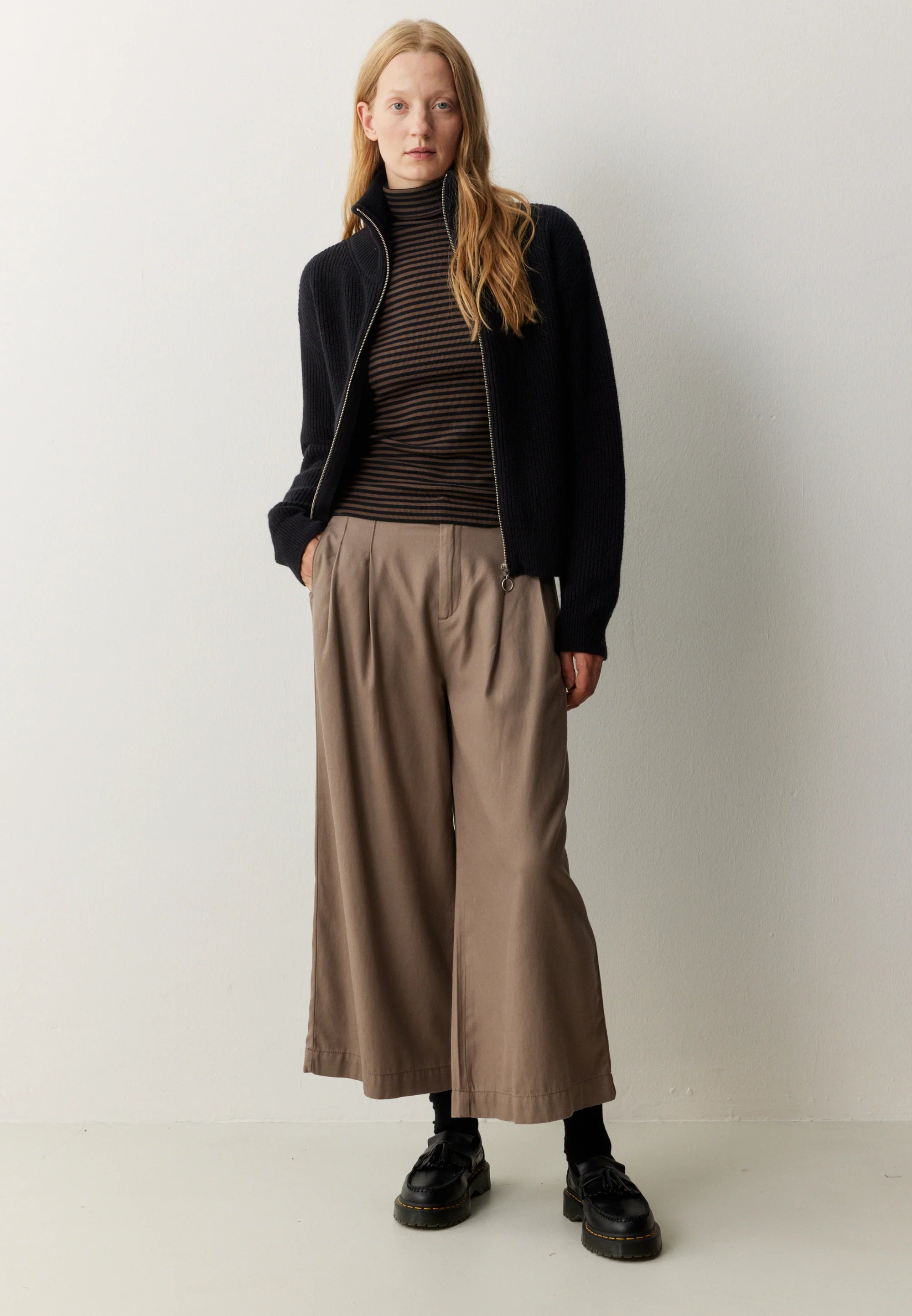 cardigan tapioca black