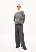 Laden Sie das Bild in den Galerie-Viewer, pullover marynaa knitted stripe kitt-black