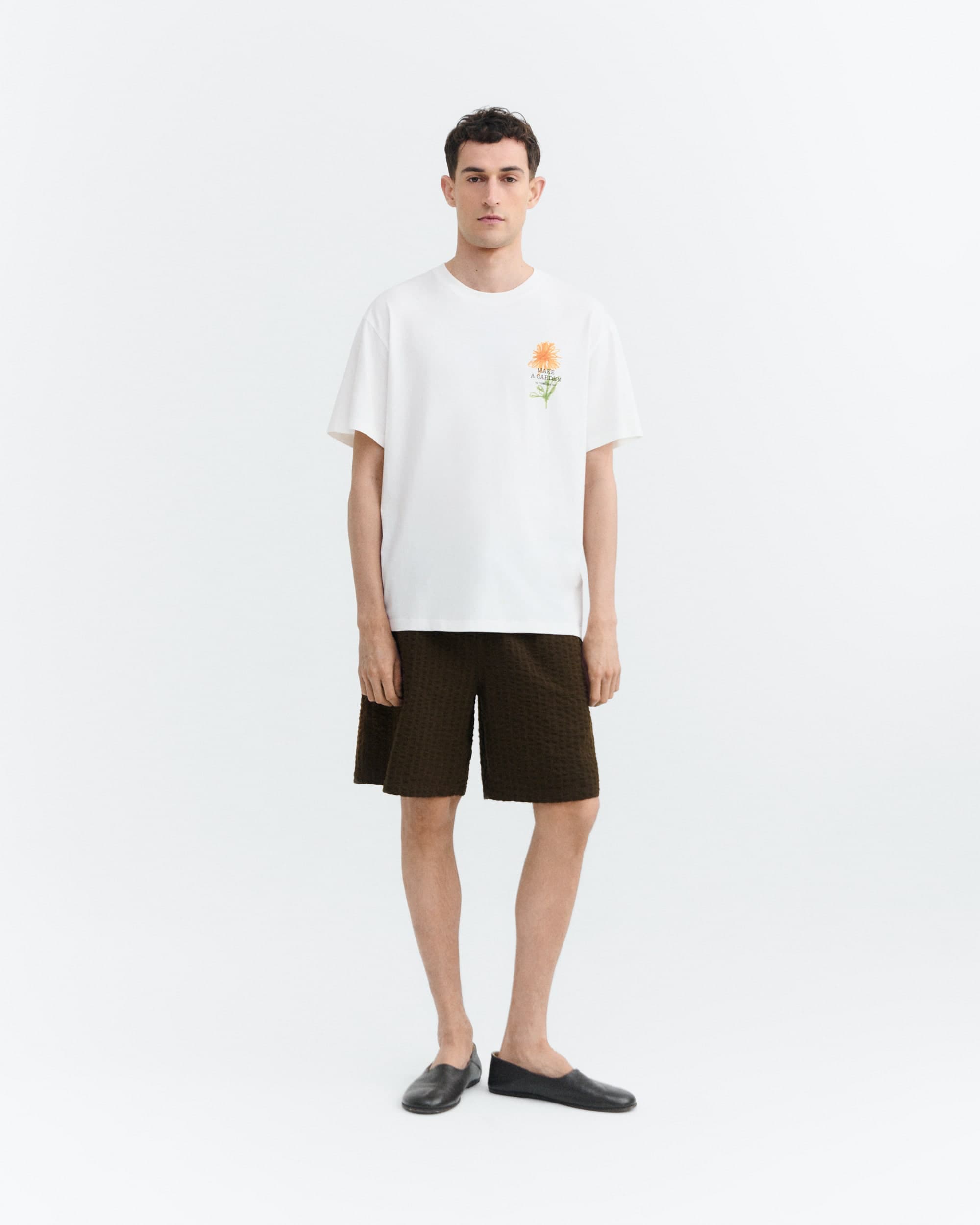 crayon flower aaron tee white