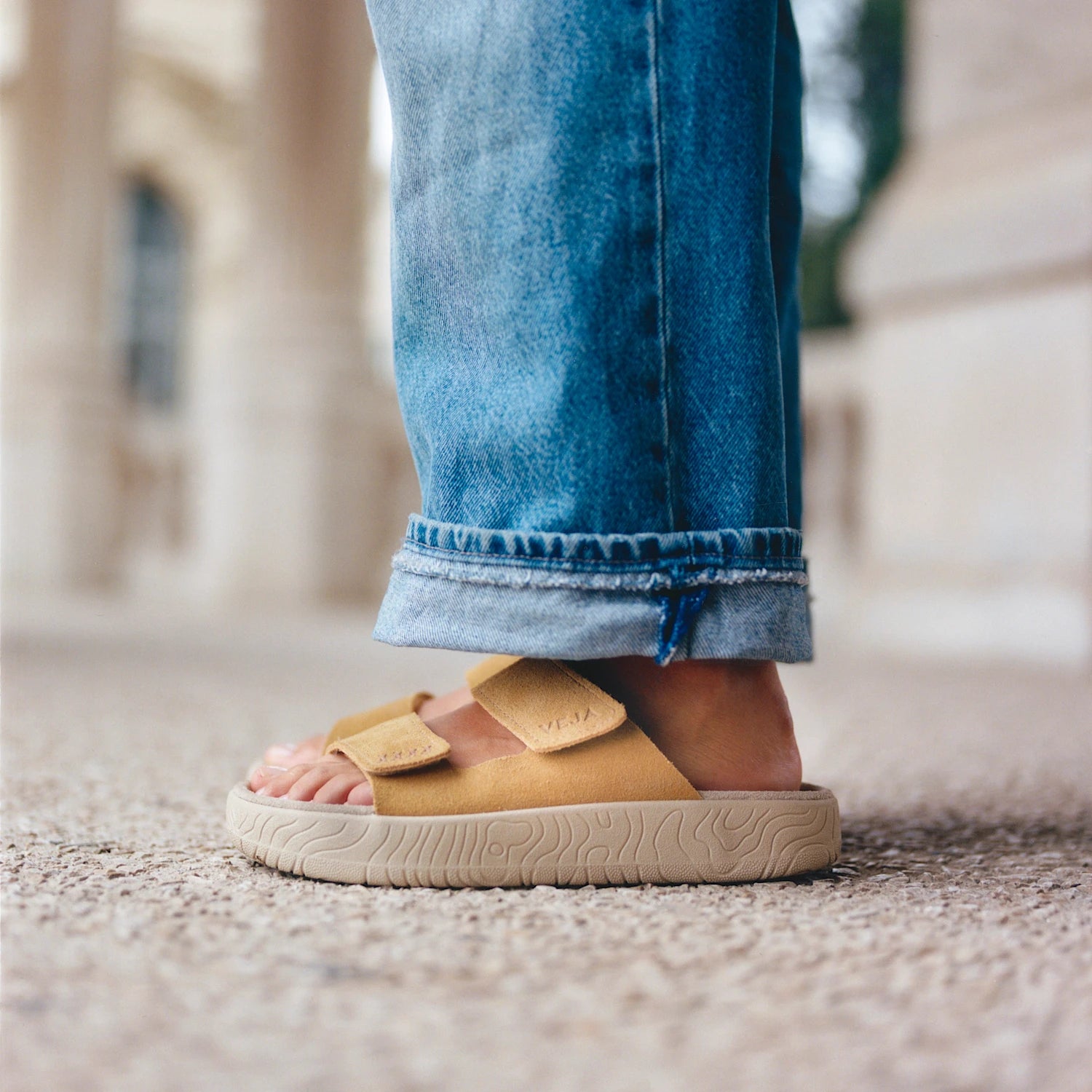 sandale etna suede ocre almond