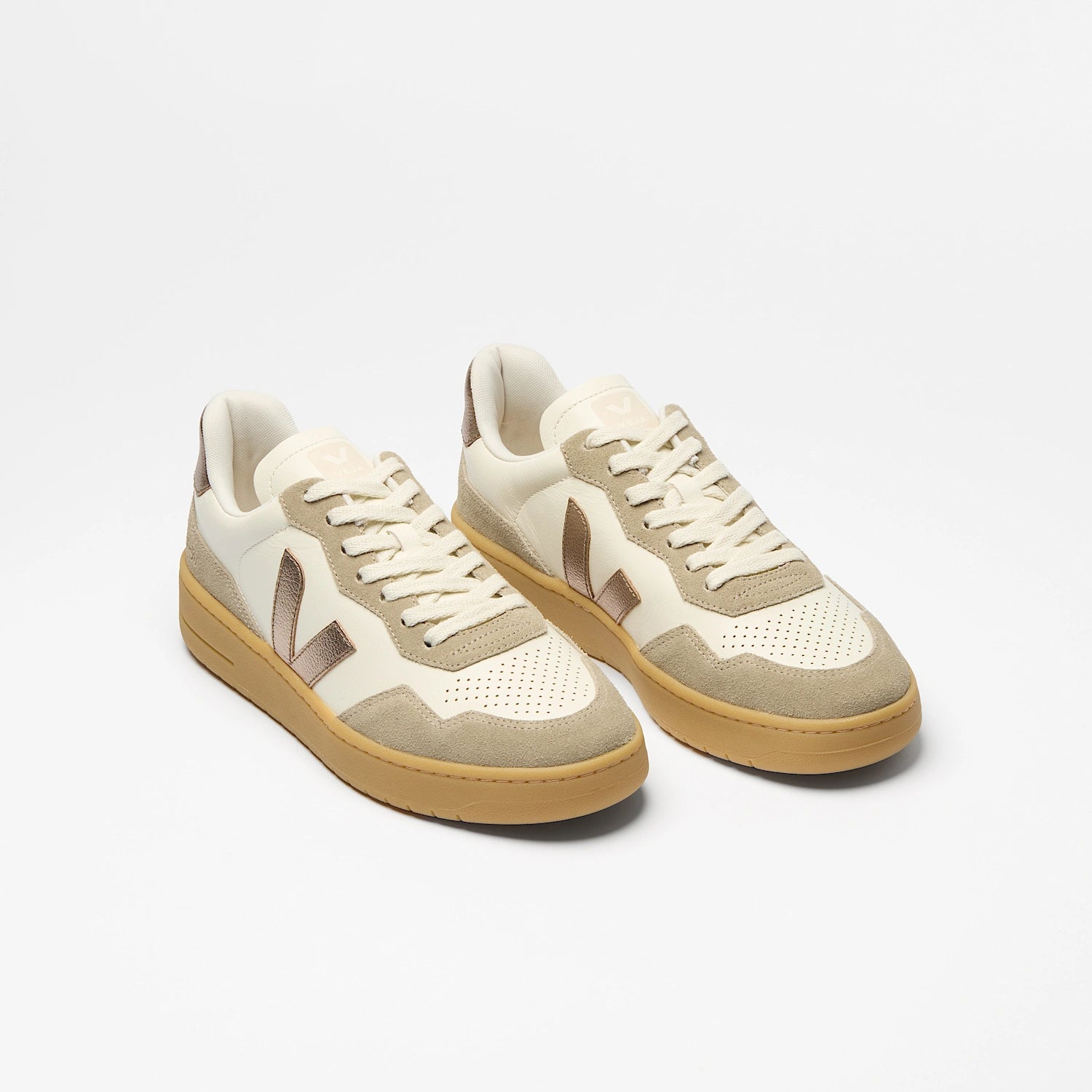veja-sneaker-v-90-bio-leder-beige-vd2021724_2.webp