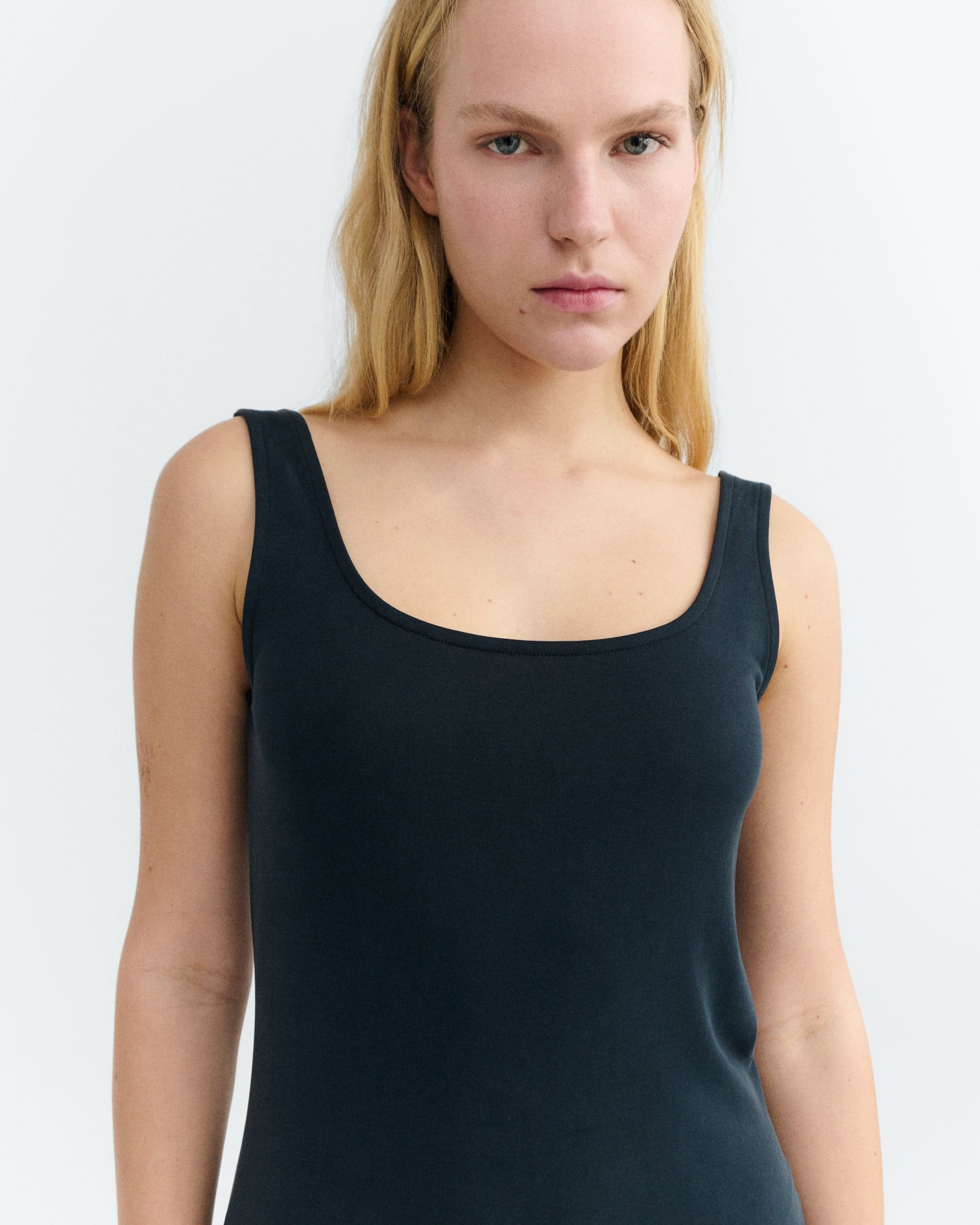 adu dress black