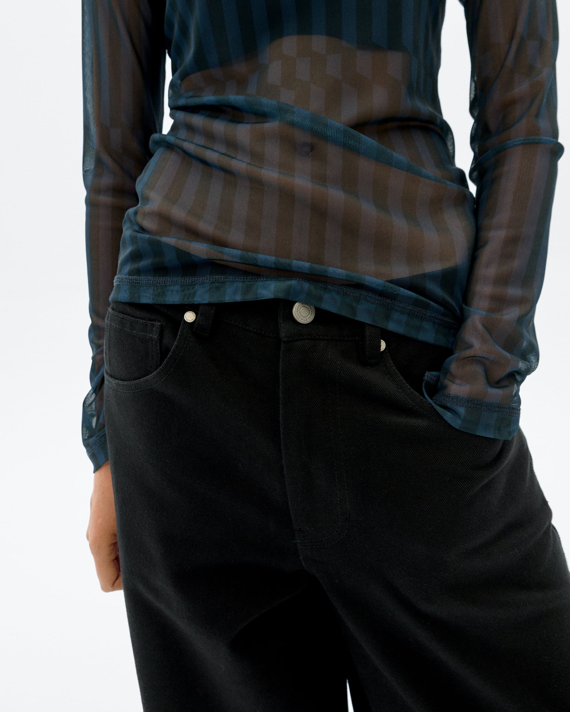 black hedda pants