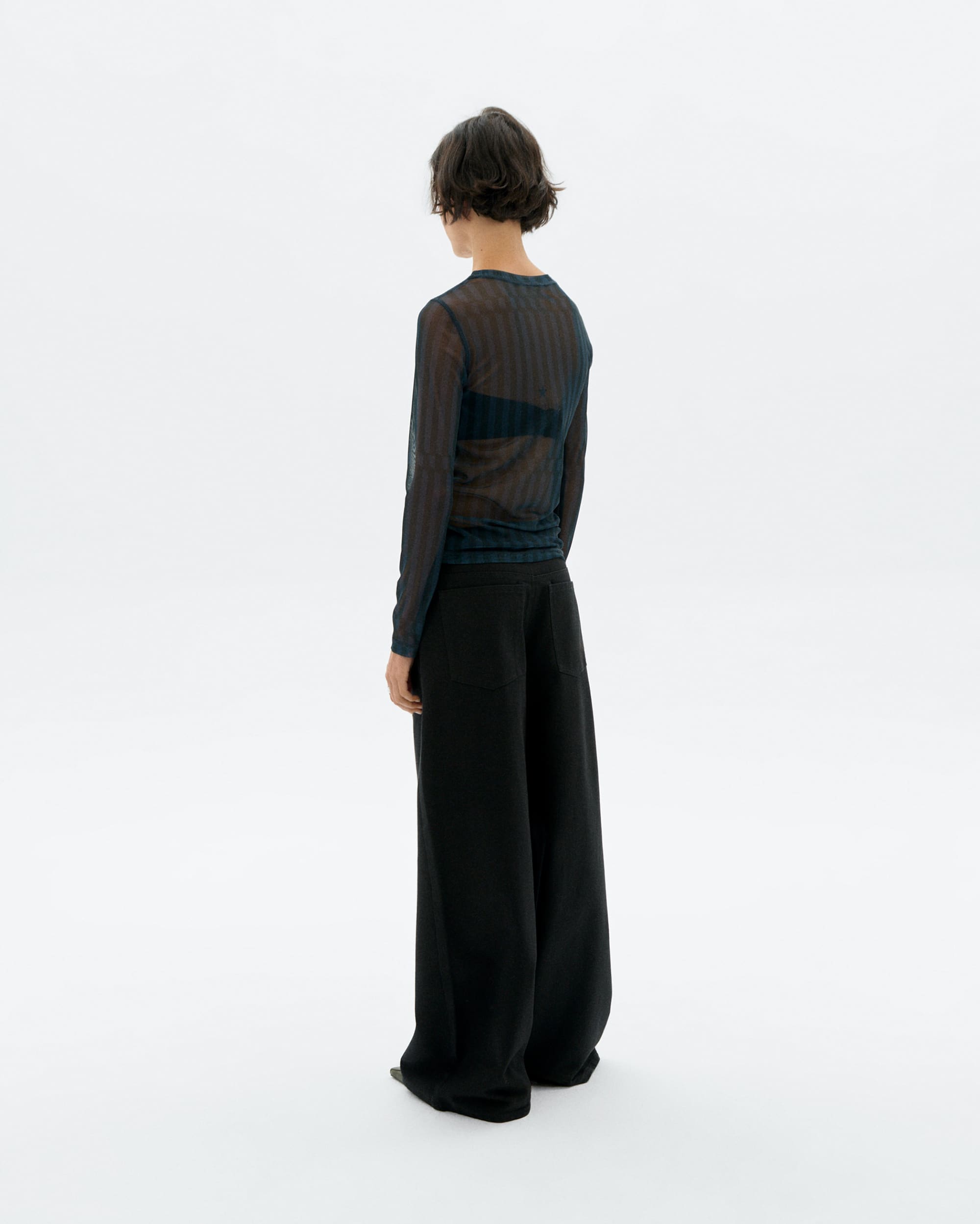 black hedda pants
