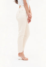 Load image into Gallery viewer, jeans nora loose tapered undyed off white