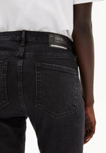 Lade das Bild in den Galerie-Viewer, jeans tillaa washed down black