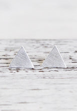 Load image into Gallery viewer, 925 silver ear studs triangle