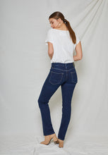 Laden Sie das Bild in den Galerie-Viewer, jeans joy straight classic blue