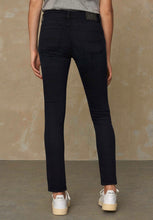 Load image into Gallery viewer, jeans juno medium blue black worn