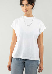 t-shirt madhu white