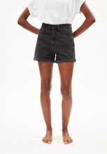 Lade das Bild in den Galerie-Viewer, shorts sviaa ebony black